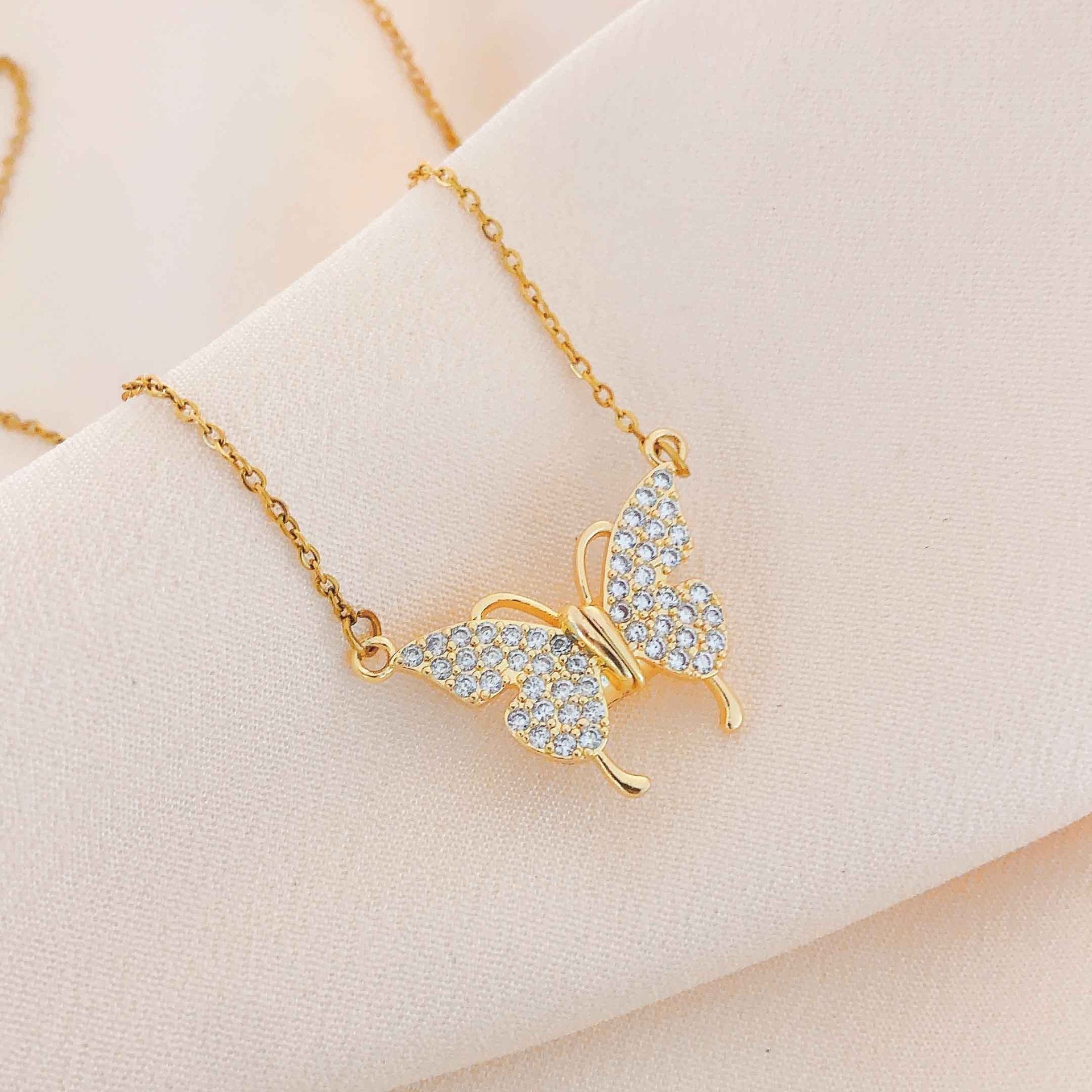 Adaina™ Náhrdelník s motýlem