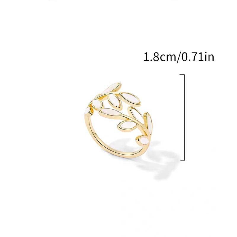 Issabeau™ Nastavitelný prsten s listy